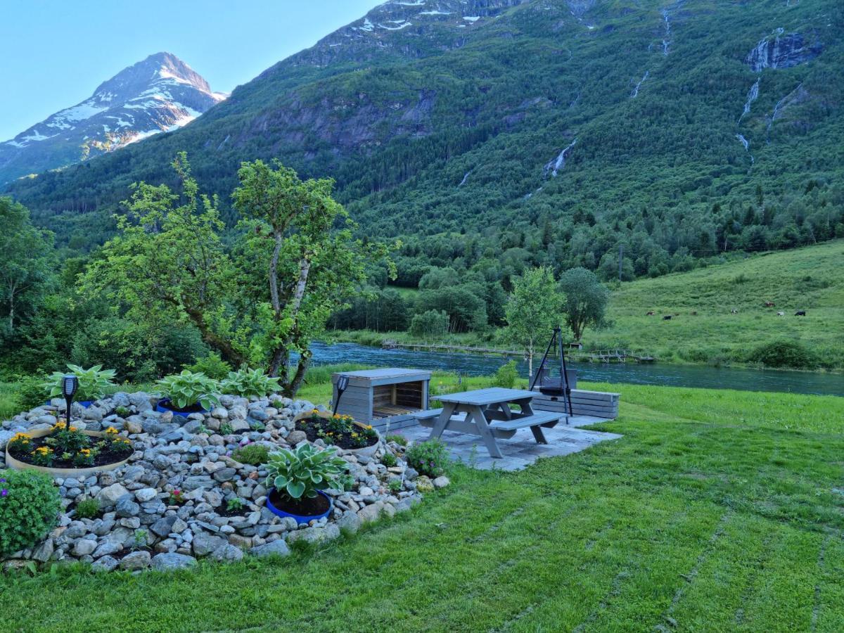 Naustvoll Villa Olden Eksteriør billede